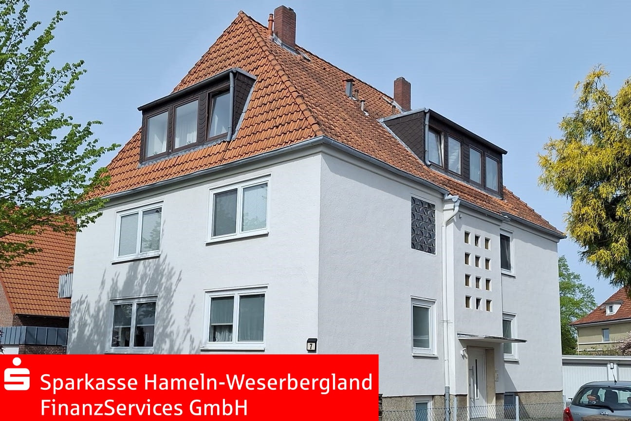 Hameln-Nordstadt! Große 5-Zimmer-Maisonette-Wohnung mit Balkon u. Garage in ruhiger, guter Wohnlage!